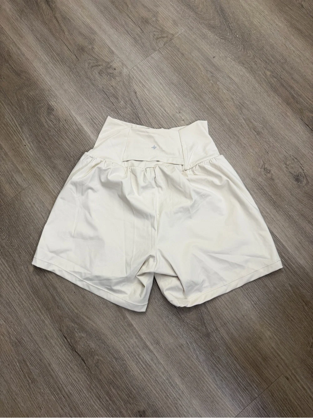 New Halara Double Layer Shorts Women’s S Long Ivory High Waist 0115